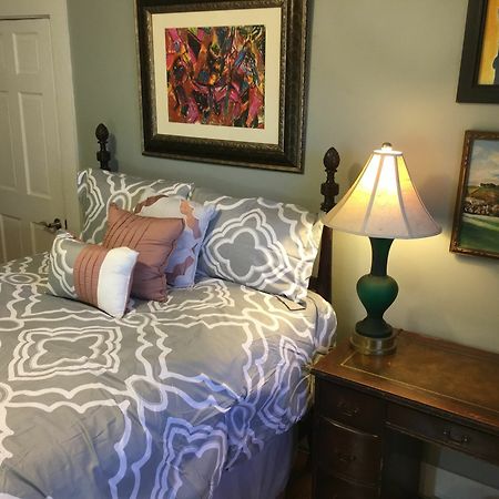 Chez Pat In Cambridge Hotel Екстериор снимка